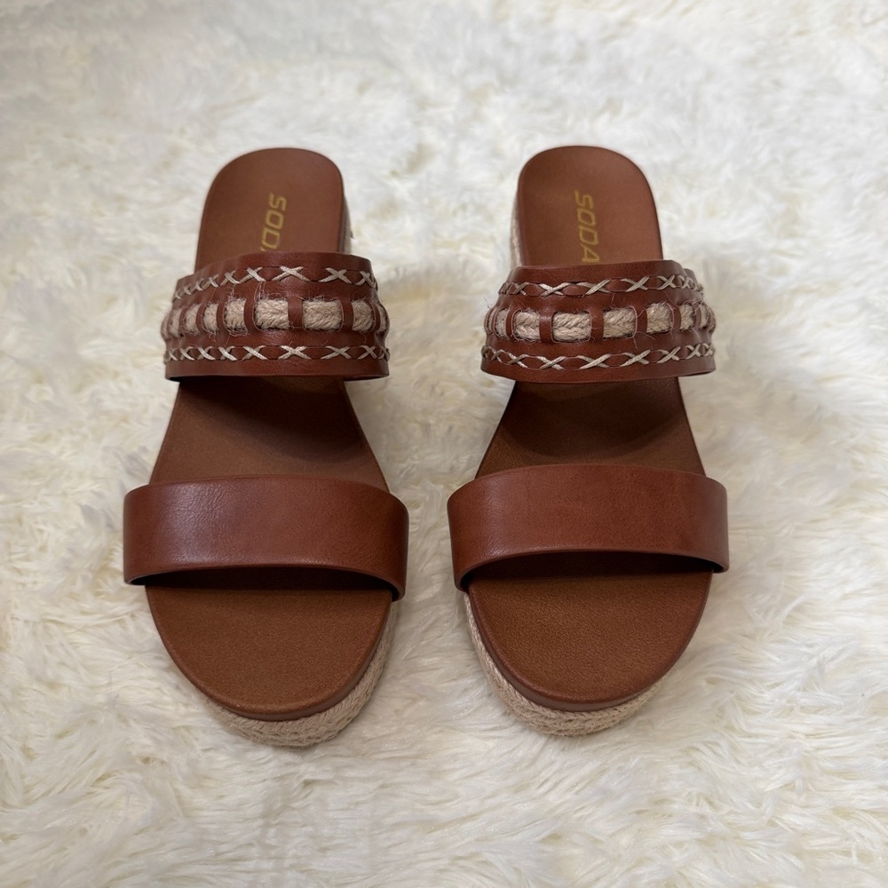 Soda Womens Slip On Wedge Sandals Size 8.5 Cognac Jute Heel Boho Summer Resort - Picture 3 of 4